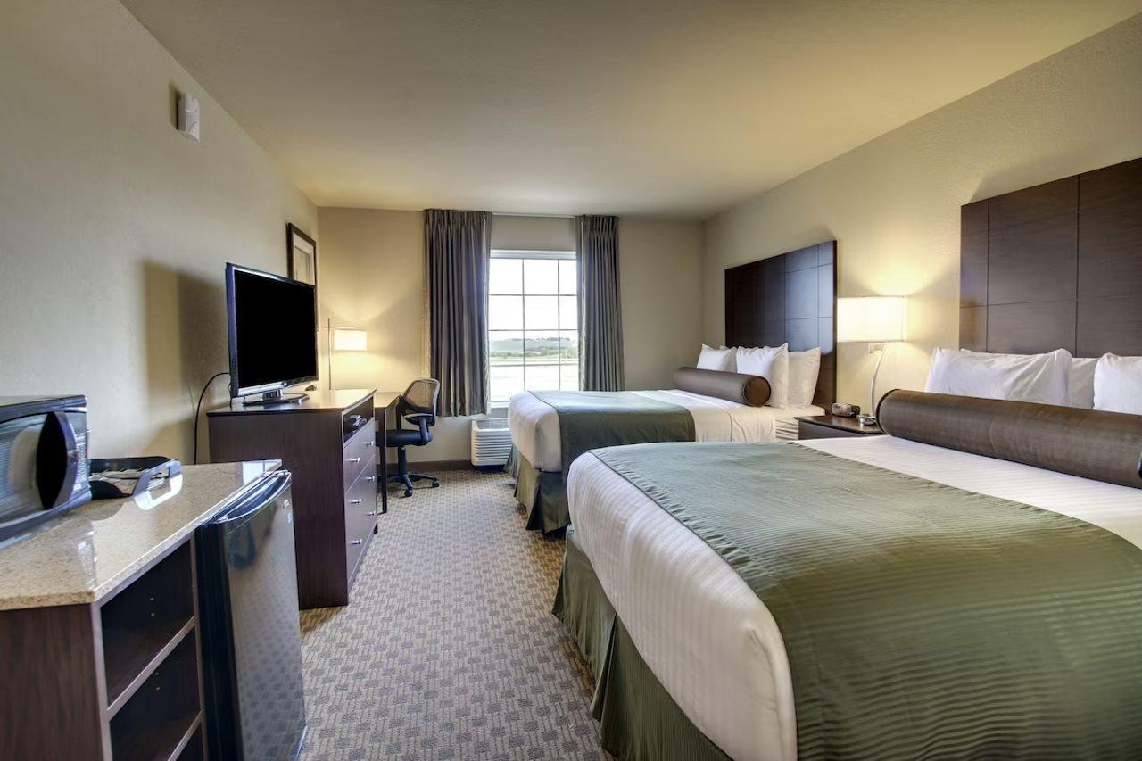 Americinn By Wyndham Oshkosh Ngoại thất bức ảnh