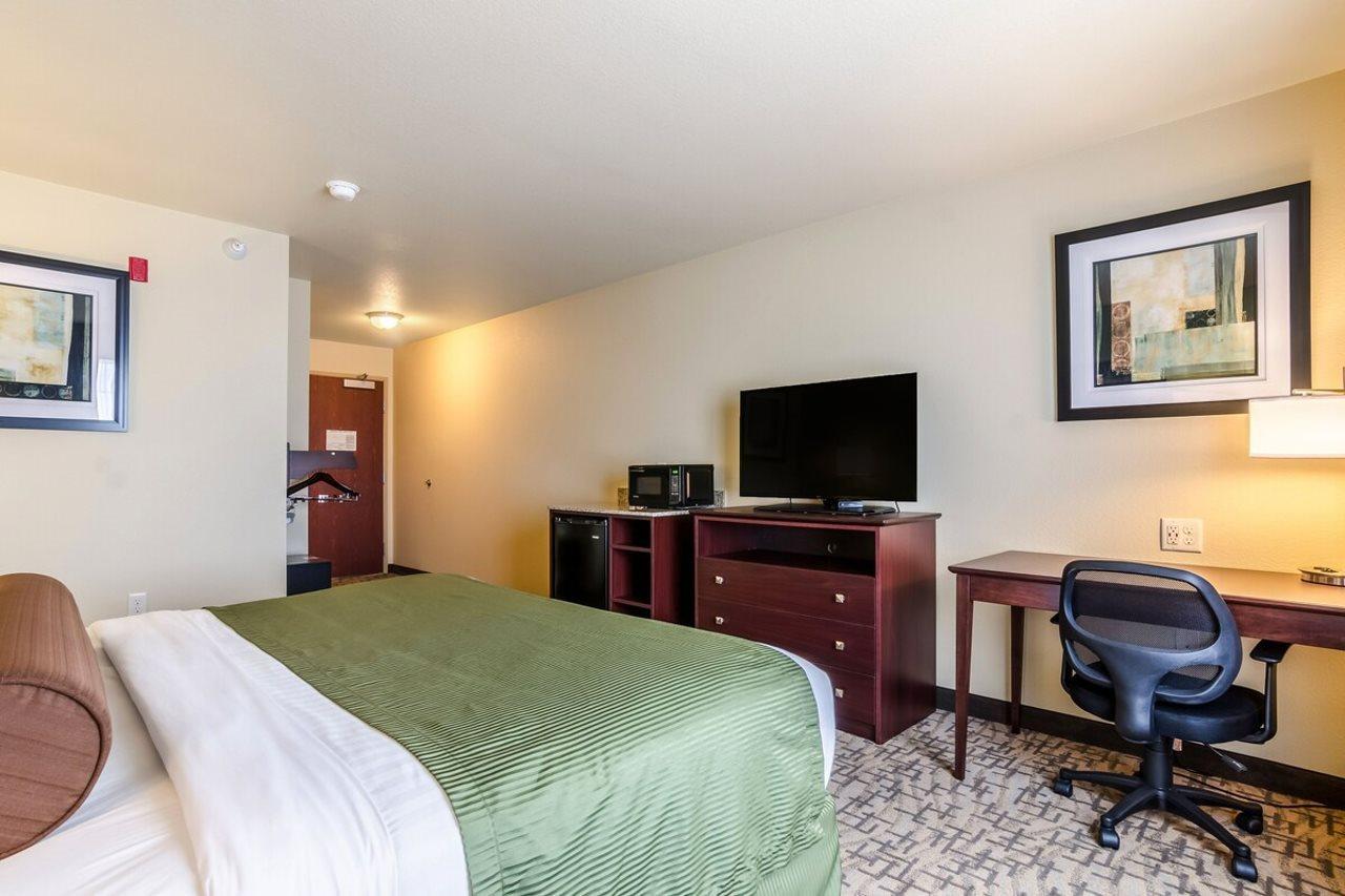 Americinn By Wyndham Oshkosh Ngoại thất bức ảnh