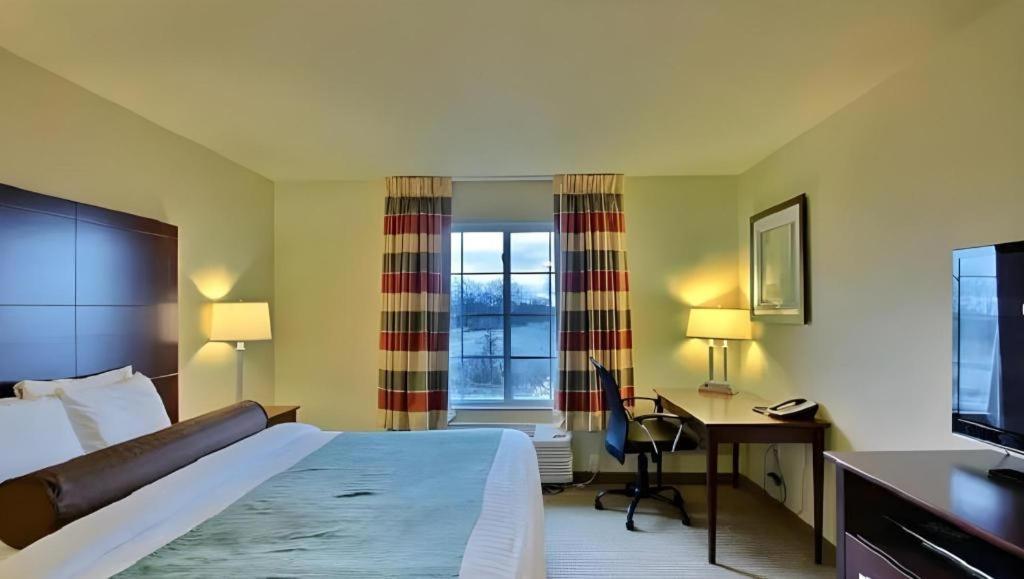 Americinn By Wyndham Oshkosh Ngoại thất bức ảnh