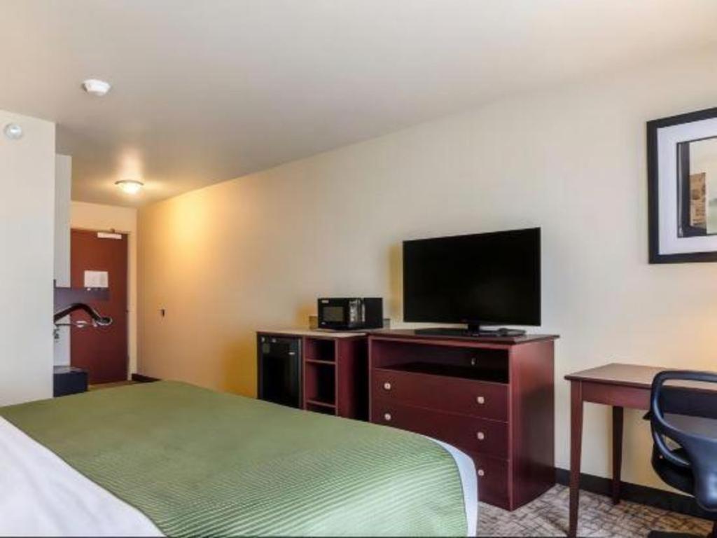 Americinn By Wyndham Oshkosh Ngoại thất bức ảnh
