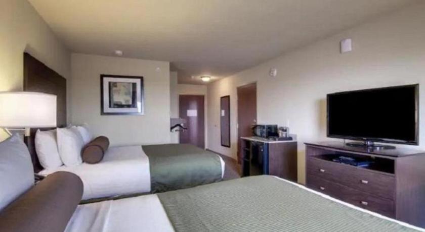 Americinn By Wyndham Oshkosh Ngoại thất bức ảnh